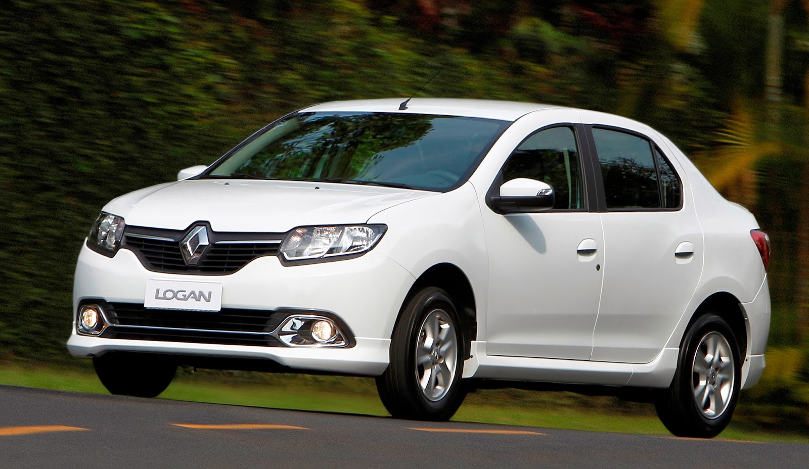 Renault Logan 2013